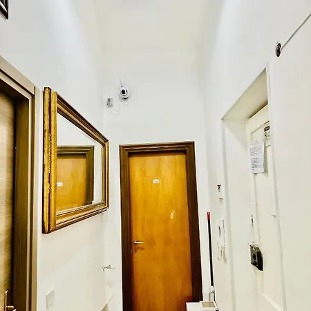 Roma Guest House *