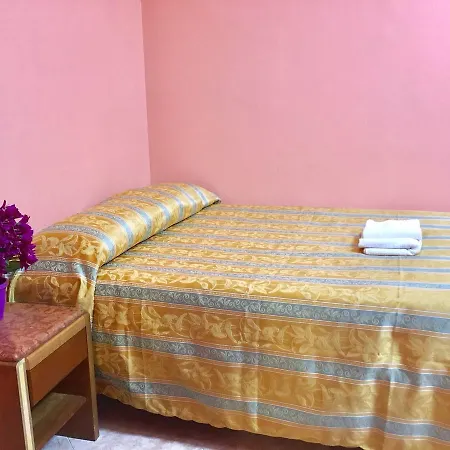 Roma Guest House *