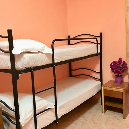 Roma Guest House
